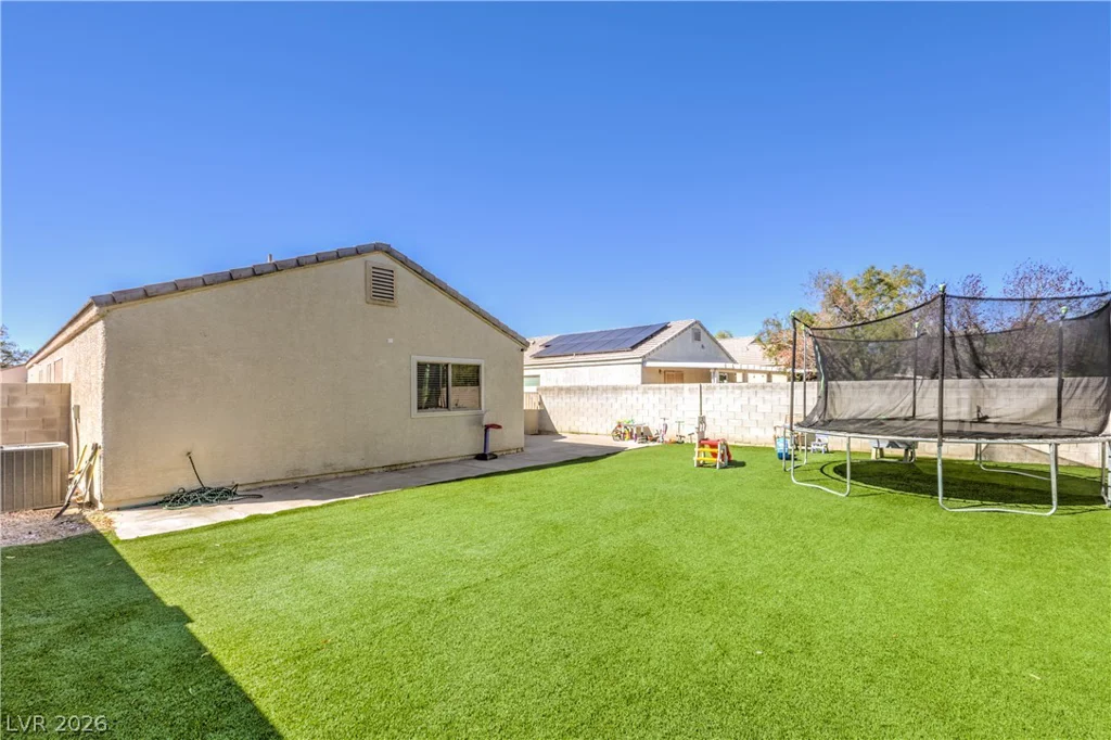 5528 Raven Creek, Las Vegas, NV 89130