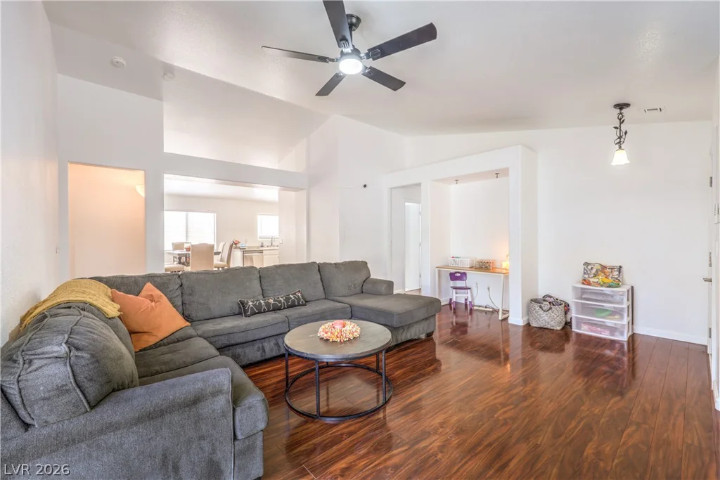 5528 Raven Creek, Las Vegas, NV 89130