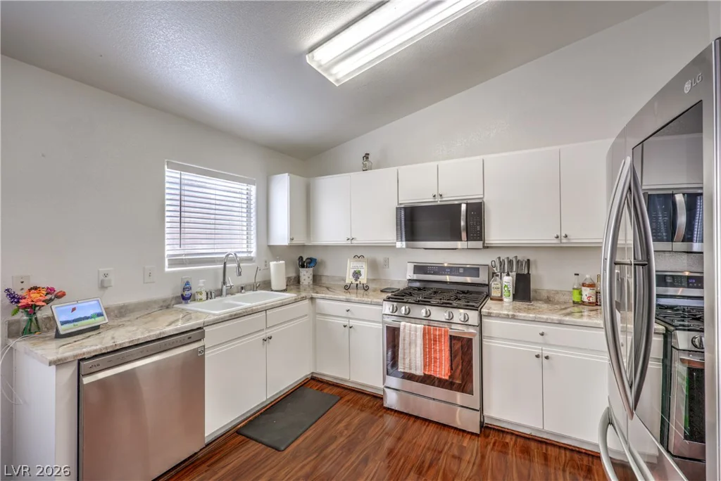 5528 Raven Creek, Las Vegas, NV 89130