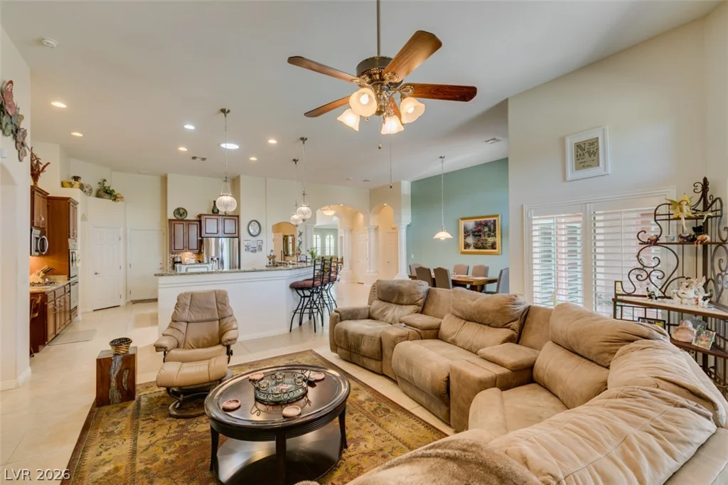 8292 Dutch Harbor, Las Vegas, NV 89113