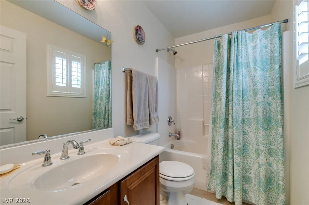 8292 Dutch Harbor, Las Vegas, NV 89113