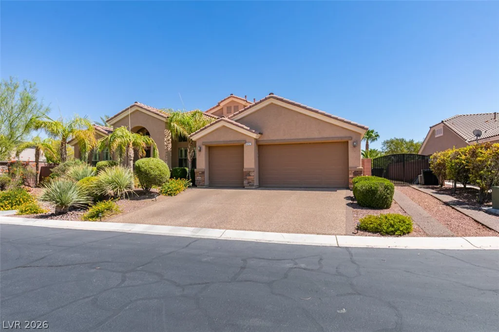 8292 Dutch Harbor, Las Vegas, NV 89113