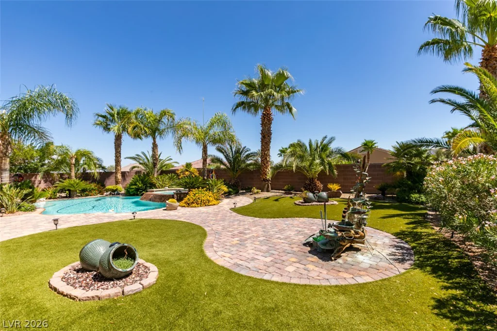 8292 Dutch Harbor, Las Vegas, NV 89113