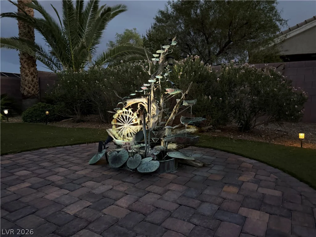 8292 Dutch Harbor, Las Vegas, NV 89113