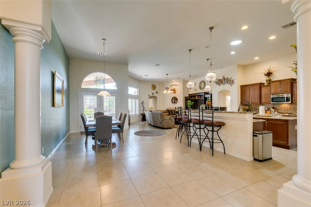 8292 Dutch Harbor, Las Vegas, NV 89113