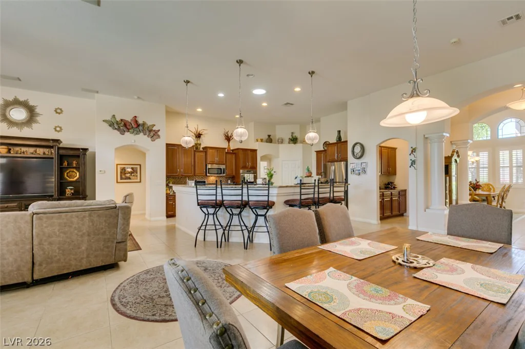 8292 Dutch Harbor, Las Vegas, NV 89113