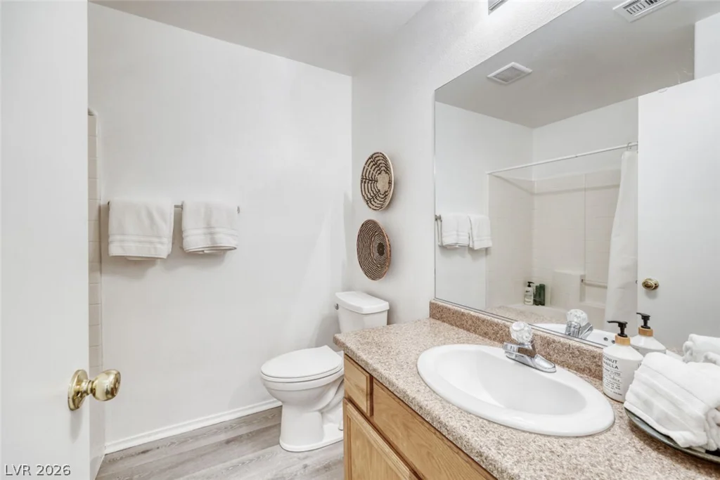 3047 Errol Flynn, Las Vegas, NV 89122