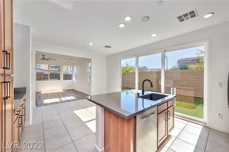 767 Faircliff, Henderson, NV 89052