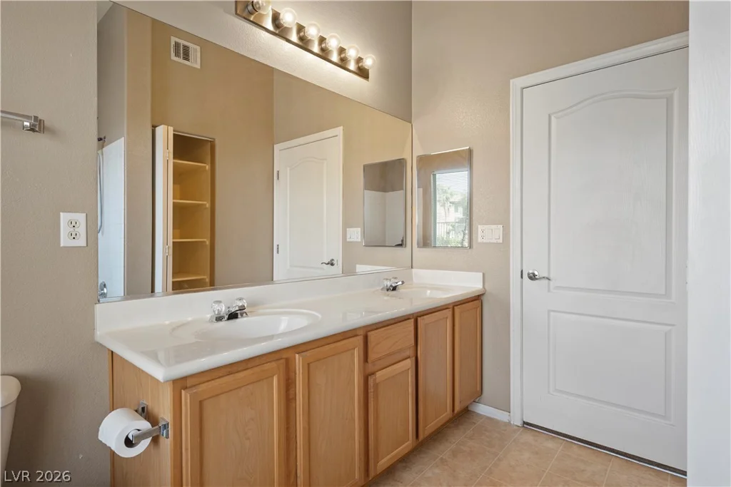 3395 Cactus Shadow, Las Vegas, NV 89129