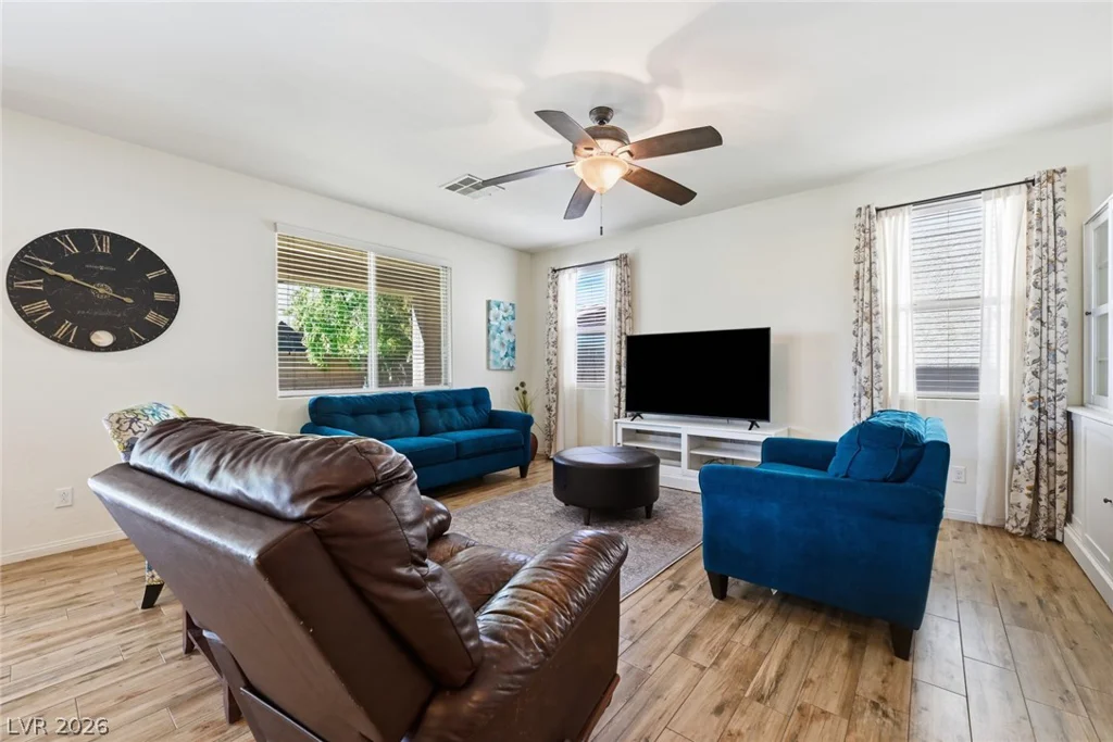 5597 Lodgepole Pine Ct, Las Vegas, NV 89139