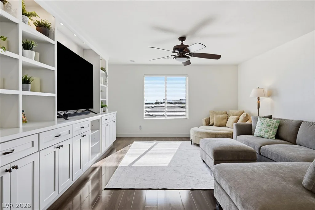 5597 Lodgepole Pine Ct, Las Vegas, NV 89139
