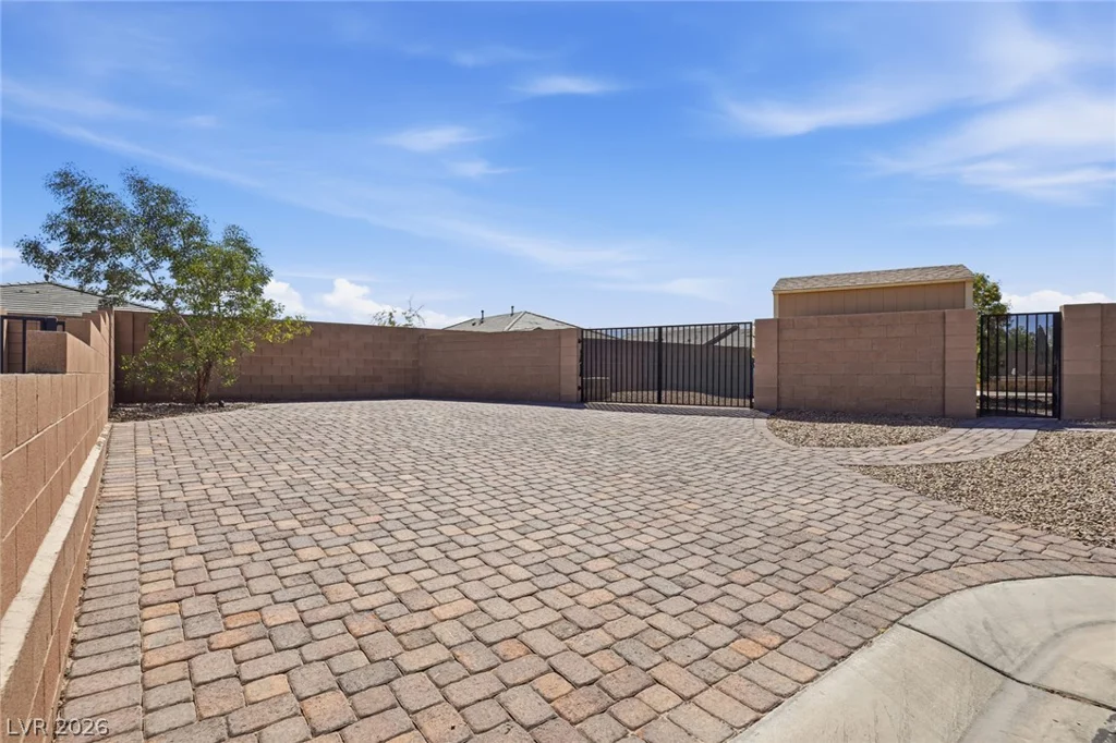 5597 Lodgepole Pine Ct, Las Vegas, NV 89139
