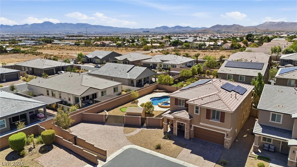 5597 Lodgepole Pine Ct, Las Vegas, NV 89139