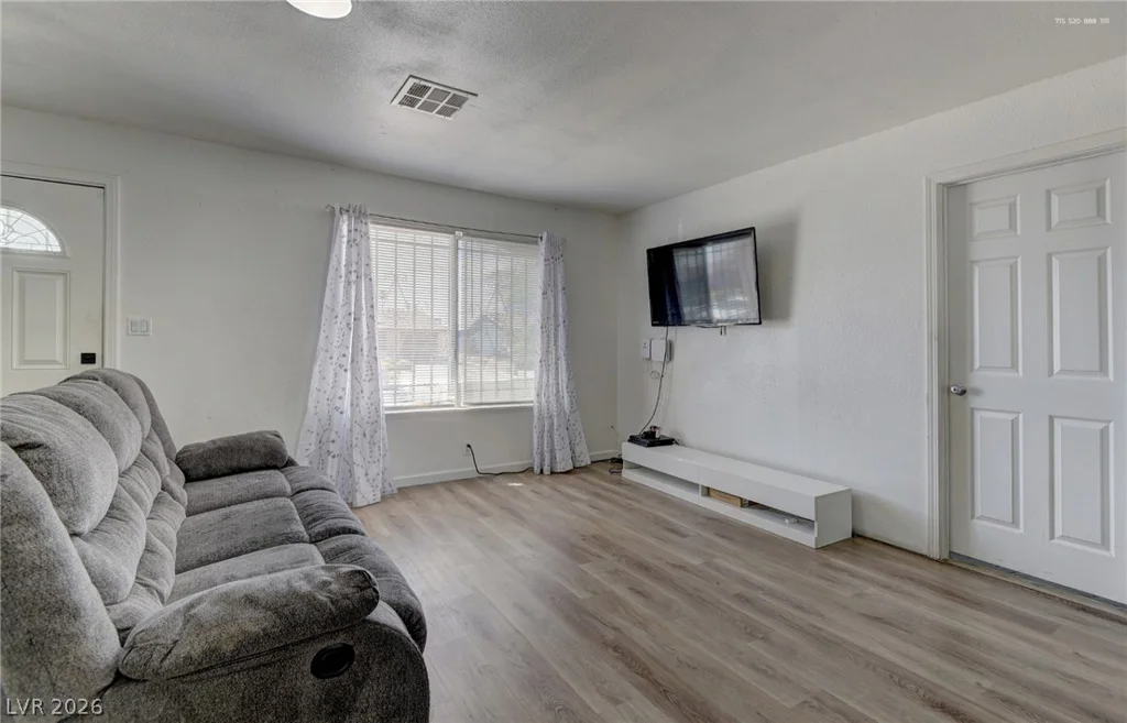 6500 Hill View, Las Vegas, NV 89107