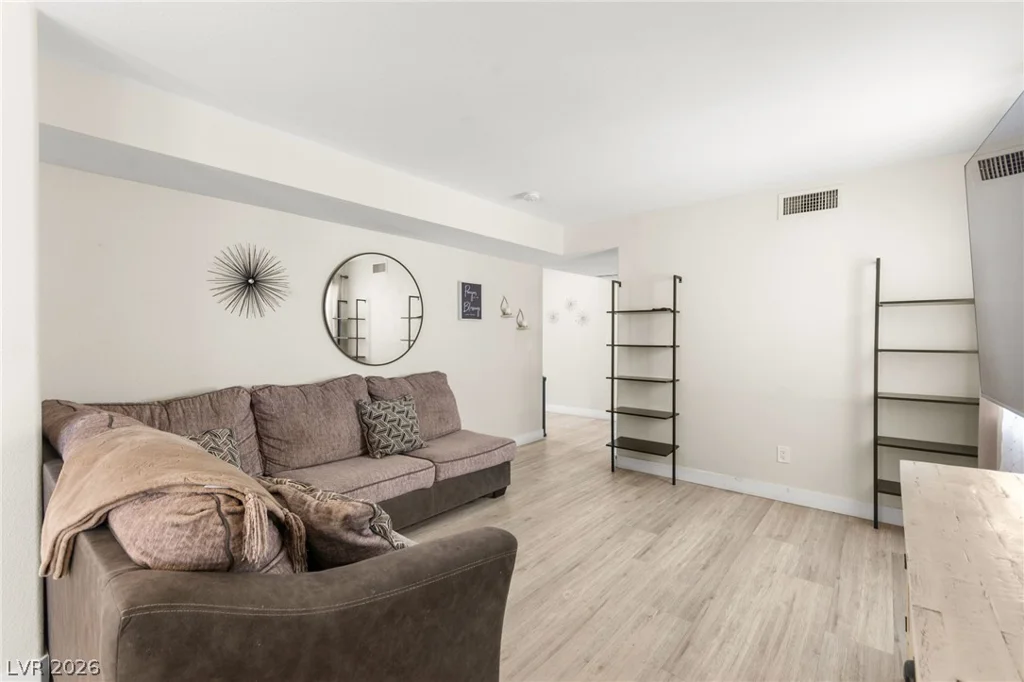 1404 Robin, Las Vegas, NV 89106