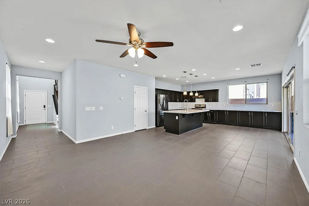 272 Finsbury, Las Vegas, NV 89148