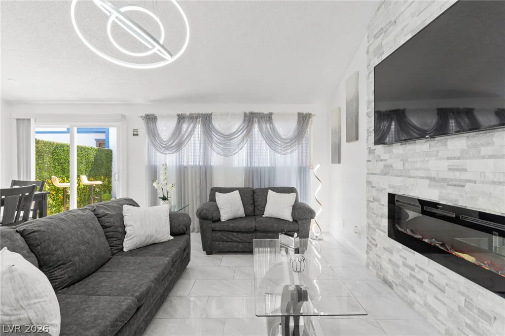 2316 El Cerrito, Las Vegas, NV 89108