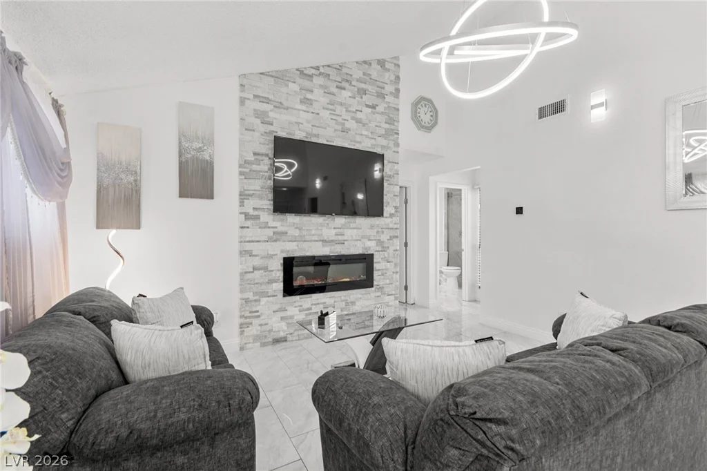 2316 El Cerrito, Las Vegas, NV 89108
