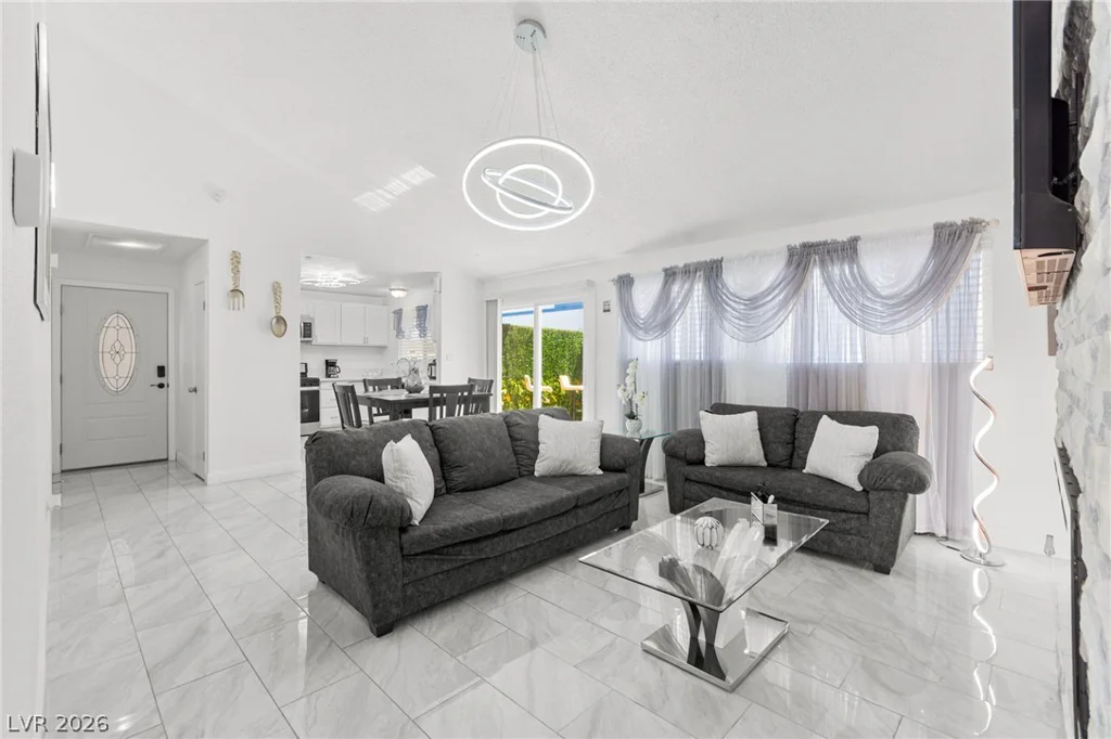 2316 El Cerrito, Las Vegas, NV 89108