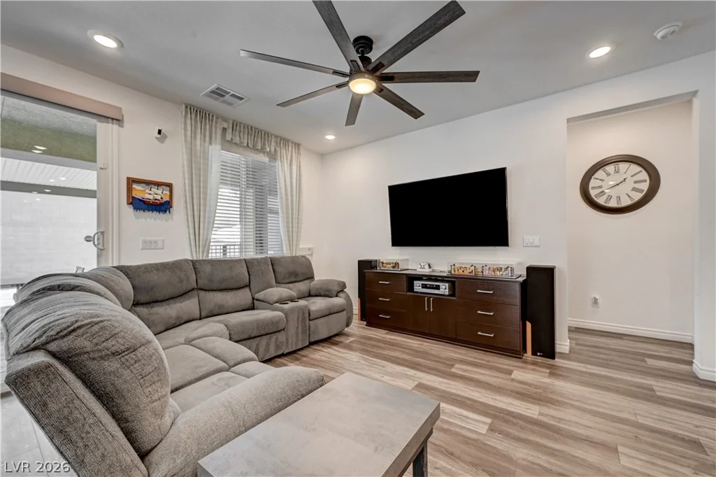 10075 Gila River, Las Vegas, NV 89178