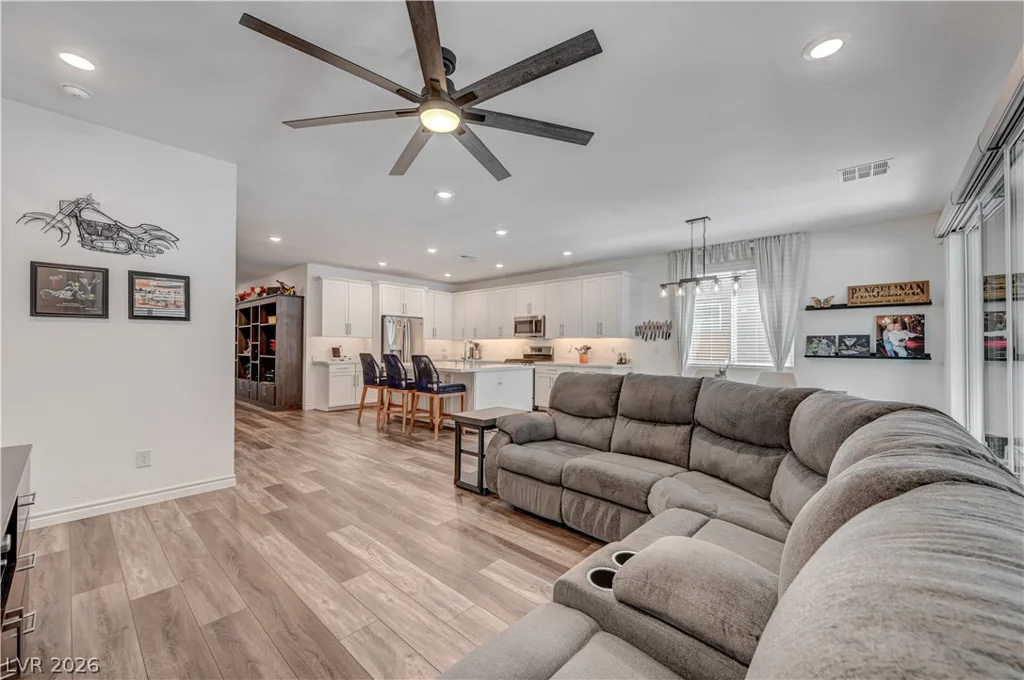 10075 Gila River, Las Vegas, NV 89178