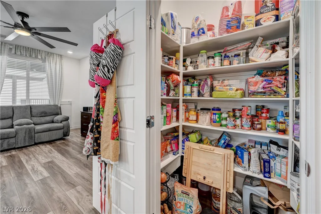 10075 Gila River, Las Vegas, NV 89178