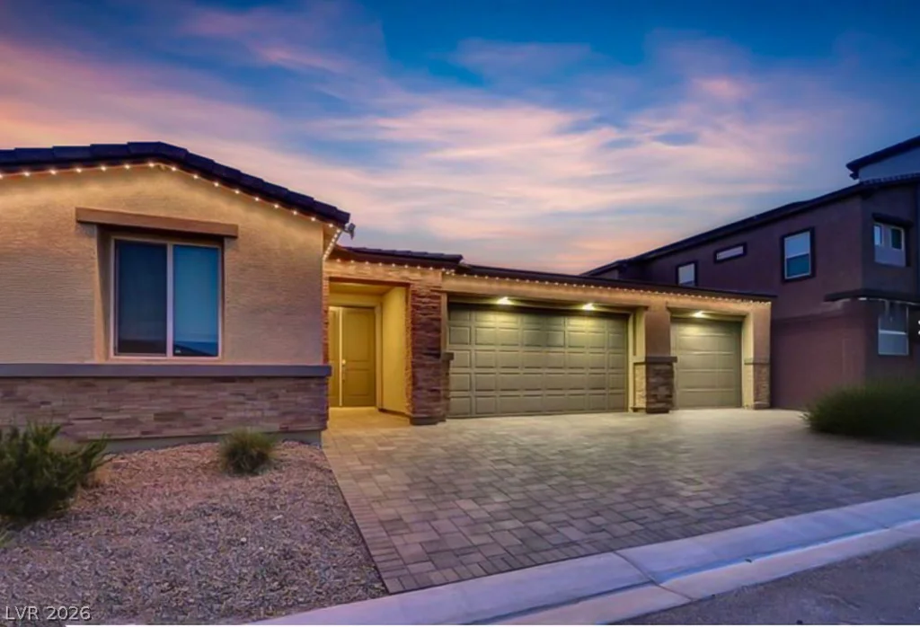 10075 Gila River, Las Vegas, NV 89178