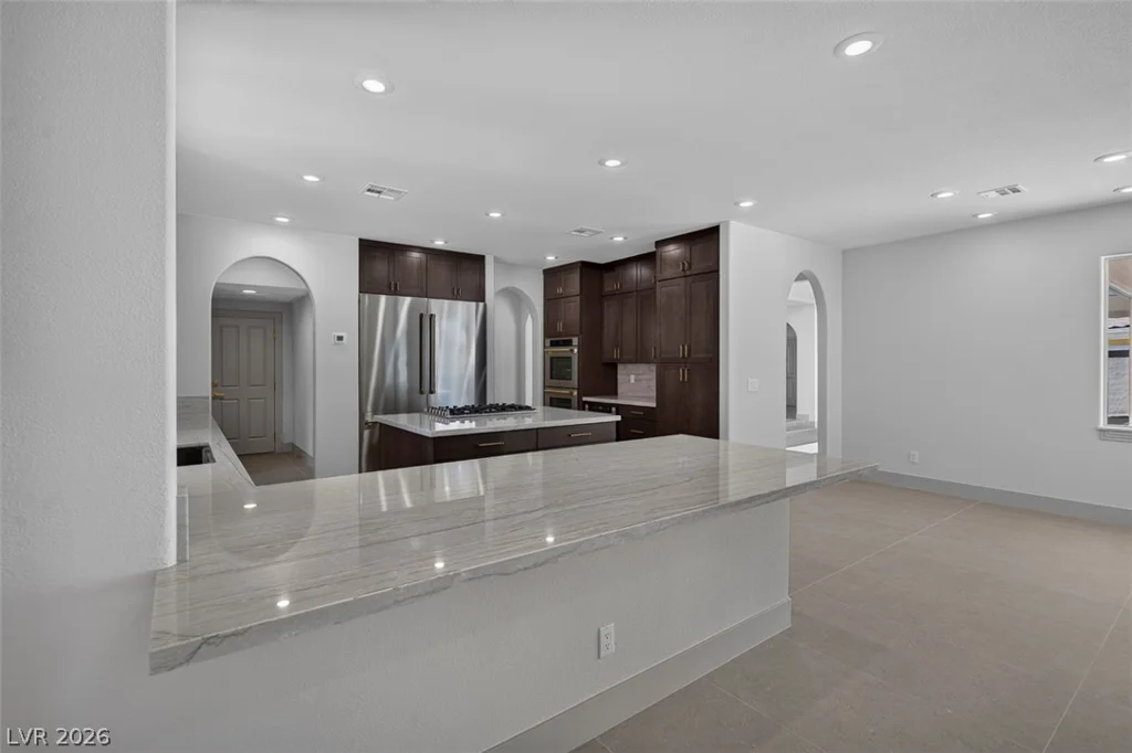 1504 Silver Oaks, Las Vegas, NV 89117
