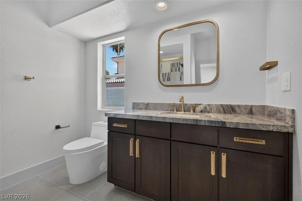1504 Silver Oaks, Las Vegas, NV 89117