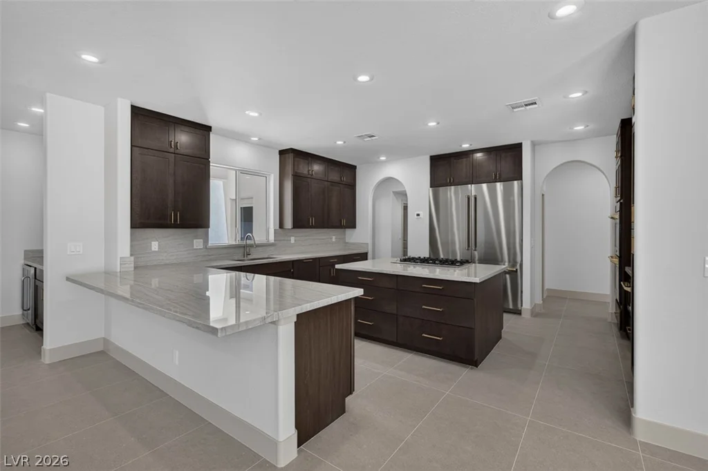 1504 Silver Oaks, Las Vegas, NV 89117