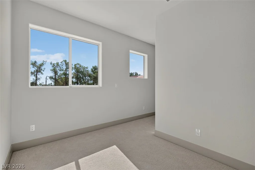 1504 Silver Oaks, Las Vegas, NV 89117
