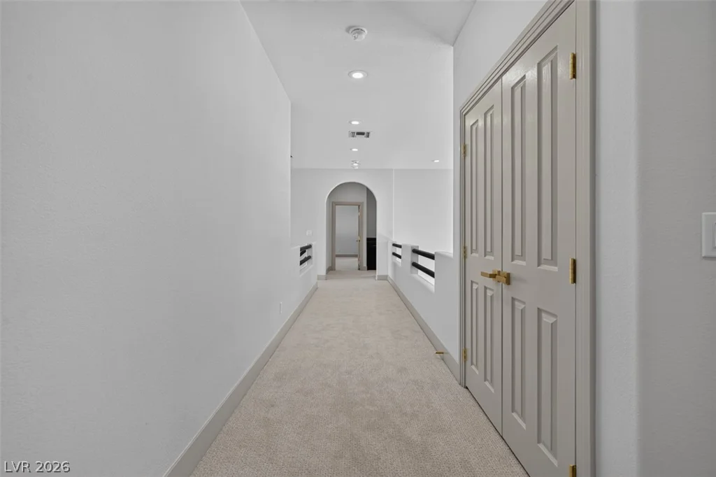1504 Silver Oaks, Las Vegas, NV 89117