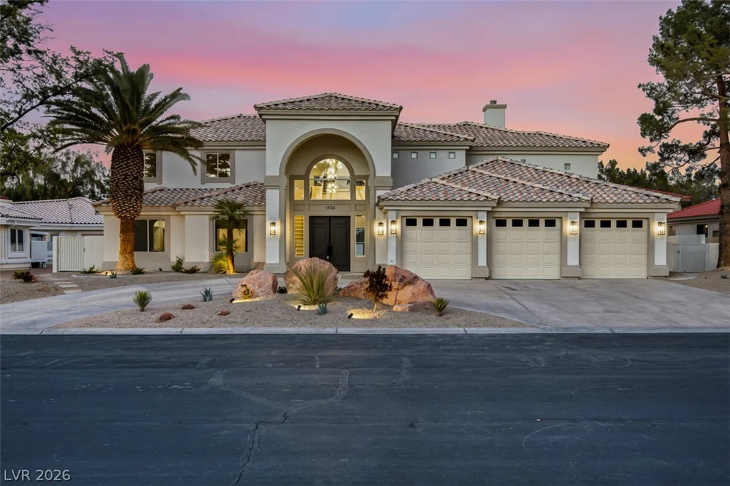 1504 Silver Oaks, Las Vegas, NV 89117