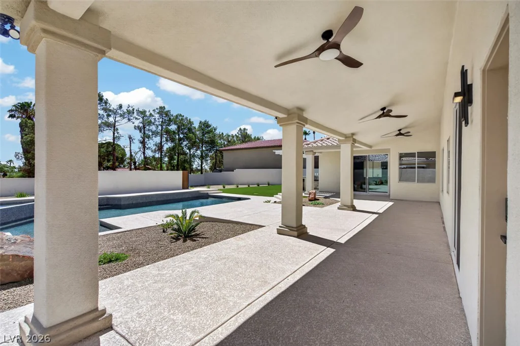 1504 Silver Oaks, Las Vegas, NV 89117