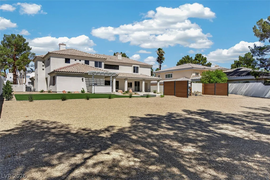 1504 Silver Oaks, Las Vegas, NV 89117