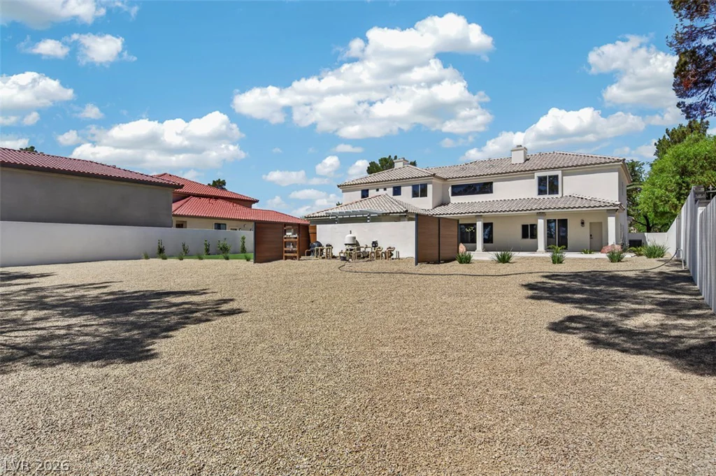 1504 Silver Oaks, Las Vegas, NV 89117