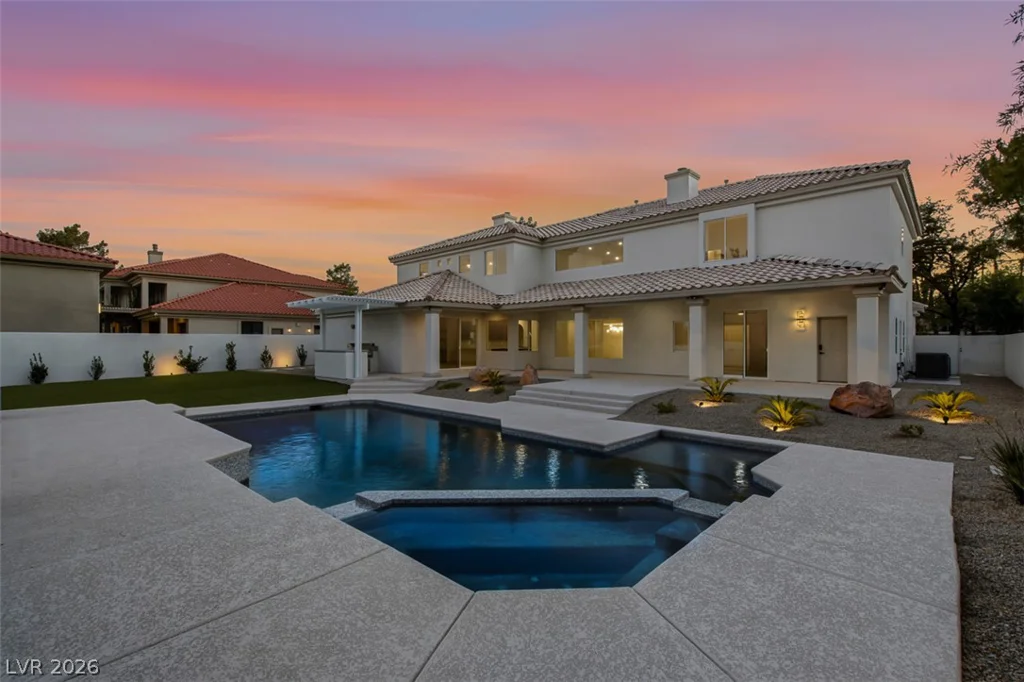 1504 Silver Oaks, Las Vegas, NV 89117