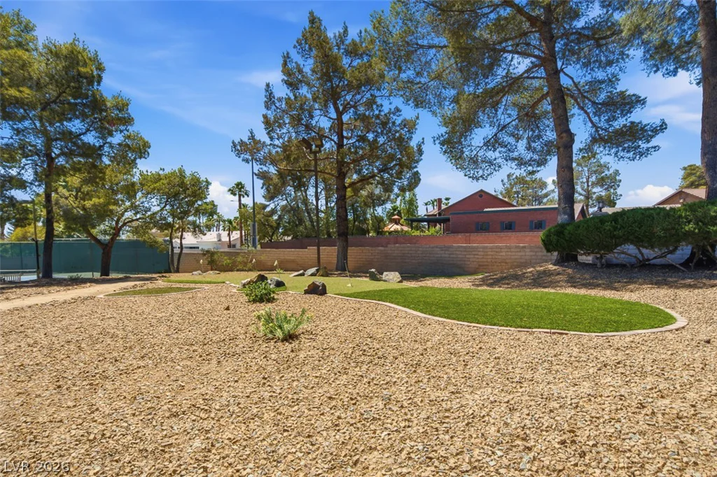 1504 Silver Oaks, Las Vegas, NV 89117