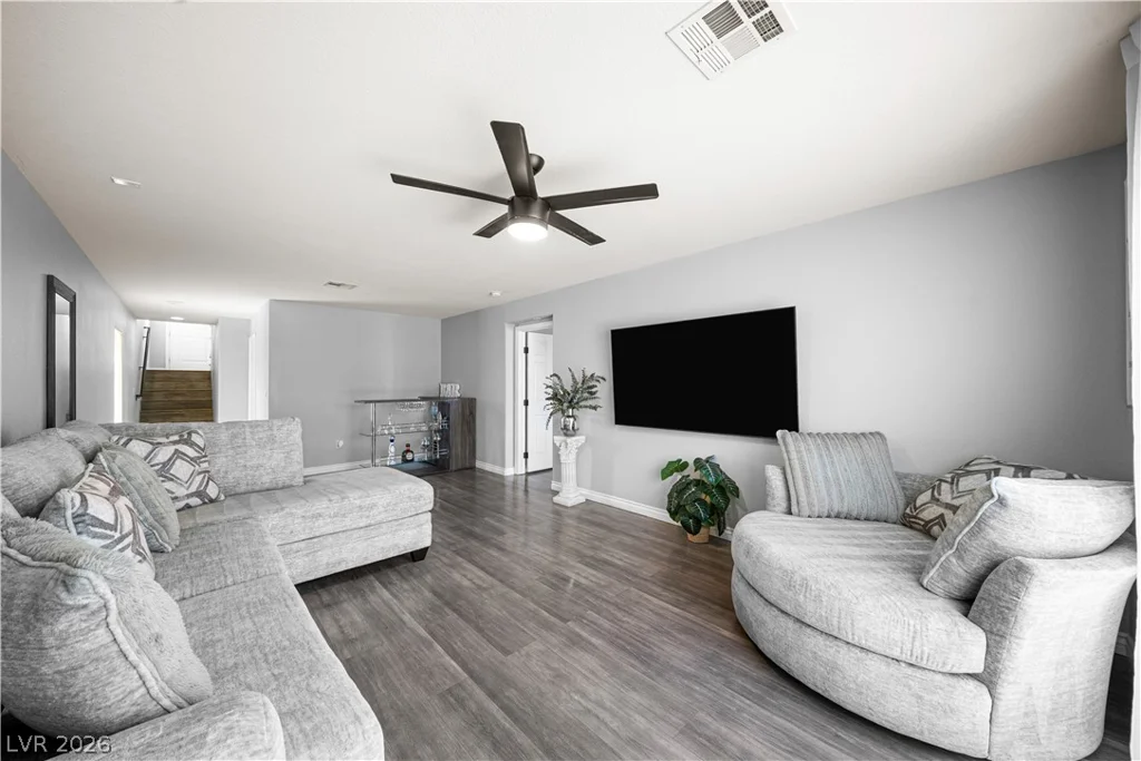 9420 Logan Ridge, Las Vegas, NV 89139