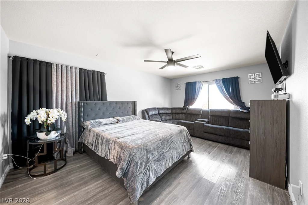 9420 Logan Ridge, Las Vegas, NV 89139