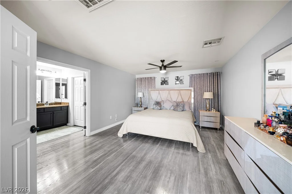 9420 Logan Ridge, Las Vegas, NV 89139