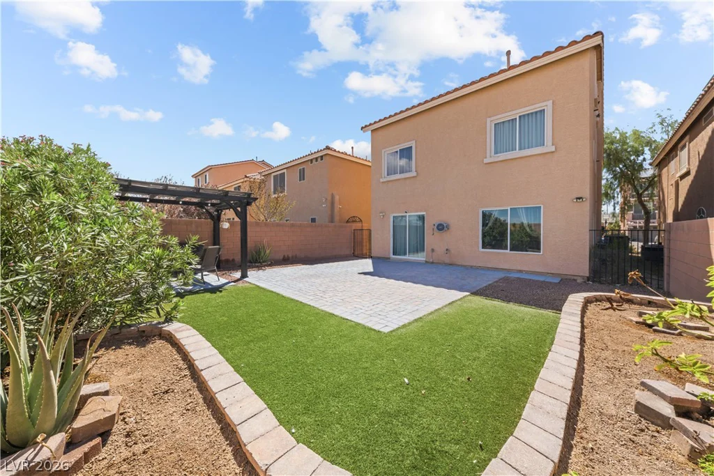 9420 Logan Ridge, Las Vegas, NV 89139