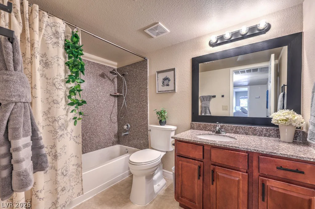 2451 Rainbow, Las Vegas, NV 89108