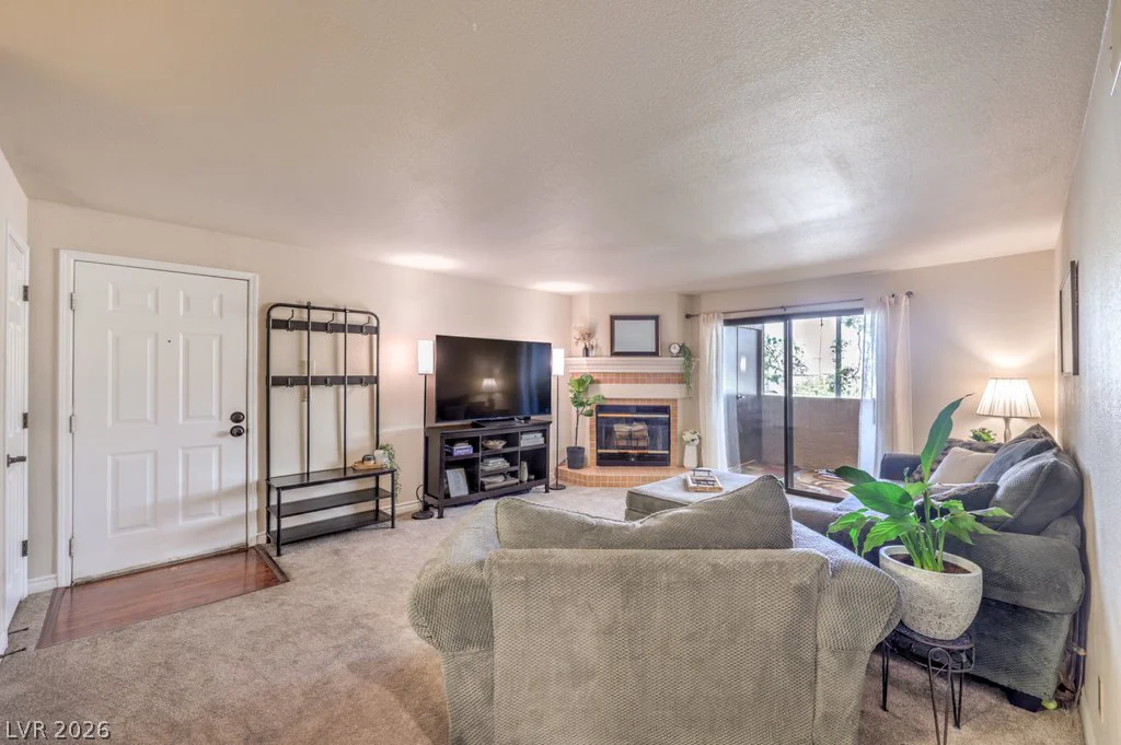 2451 Rainbow, Las Vegas, NV 89108