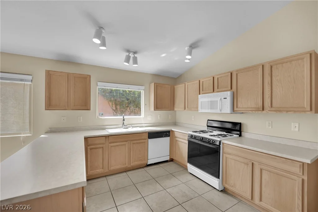 3488 Pointe Vedra, Las Vegas, NV 89122