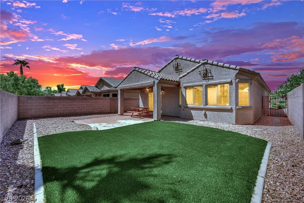 3488 Pointe Vedra, Las Vegas, NV 89122