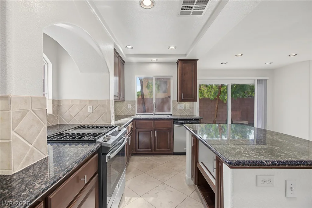 8470 Summers Ranch, Las Vegas, NV 89139