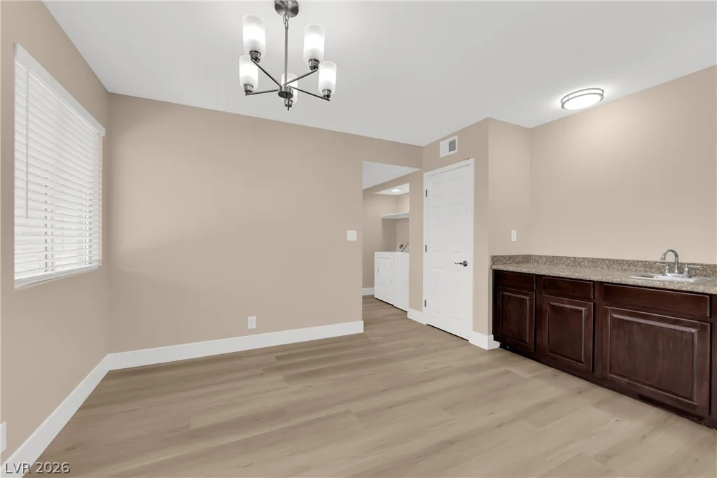 5386 River Glen, Las Vegas, NV 89103