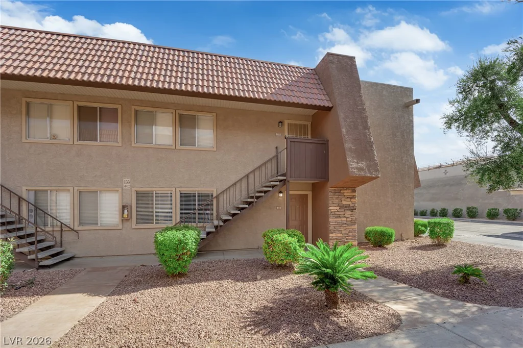 5386 River Glen, Las Vegas, NV 89103