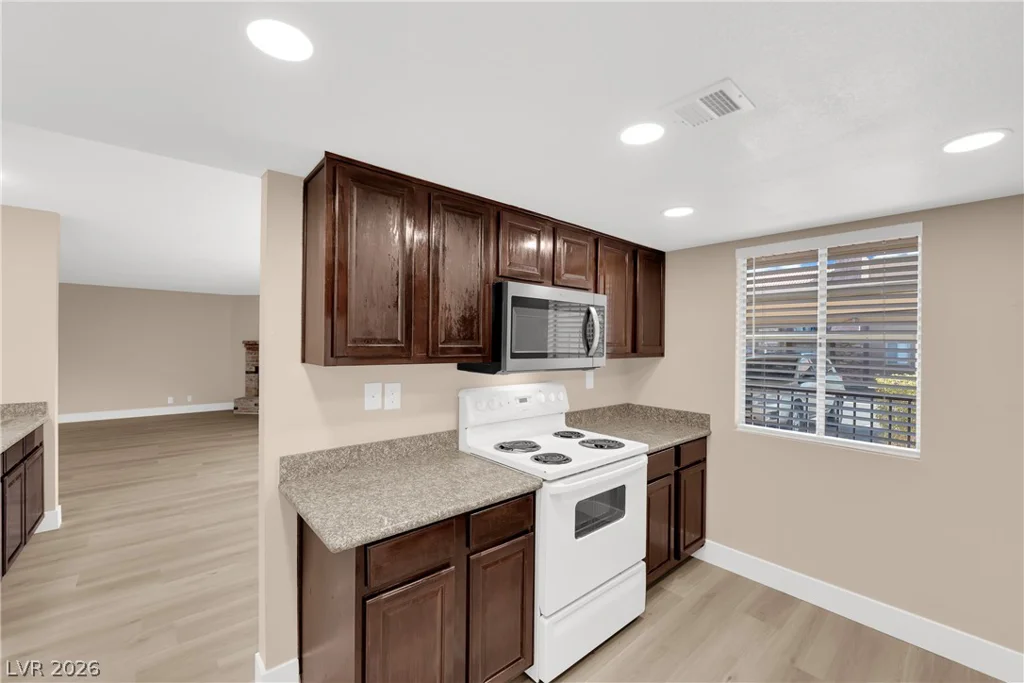 5386 River Glen, Las Vegas, NV 89103